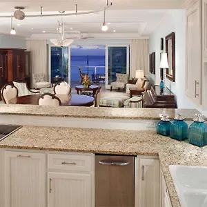 Caribbean Club Boutique Hotel, Grand Cayman Отель